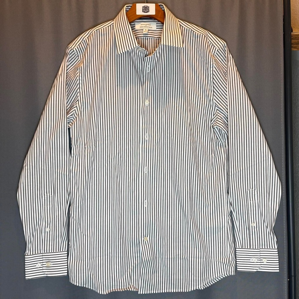 Slim Fit Men's Stripe Dress Shirt - White & Navy Brand New Without Tags